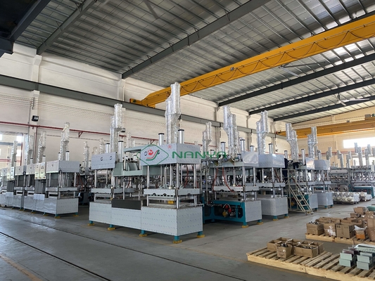 Ligne de production de ustensiles de table pour le moulage de pâte au Vietnam et en Inde