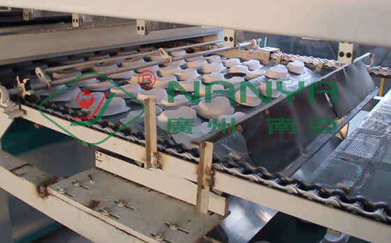 Machine de fabrication de produits médicaux