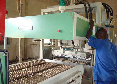 Cartonneuse de échange automatique d'oeufs de papier de rebut pour la chaîne de production électronique de paquet